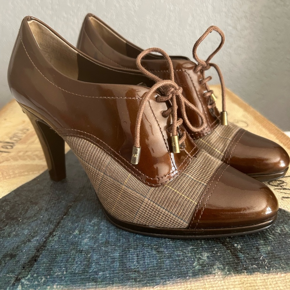 Anne Klein leather work heels size 7